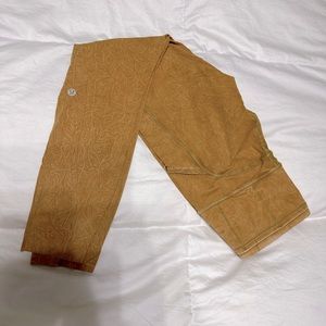 Lululemon leggings, size 6